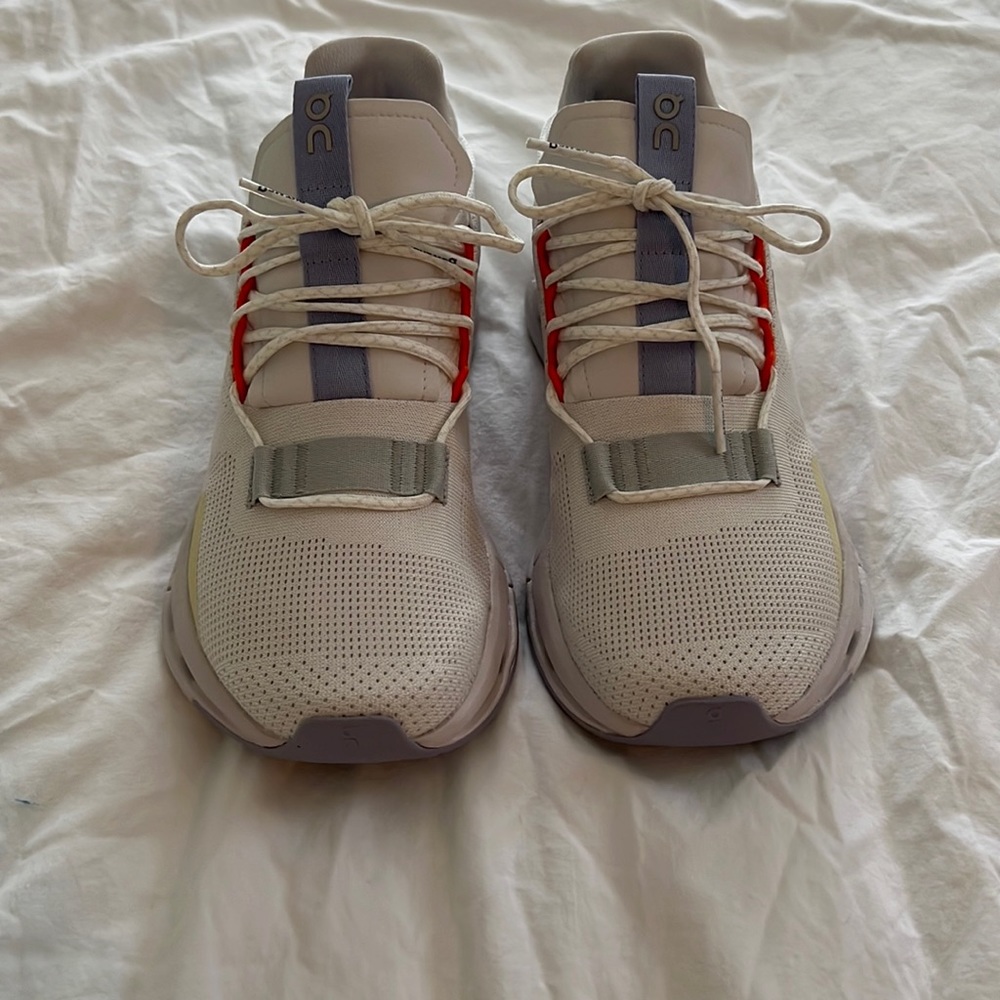 On Running Cloudnova Sneakers